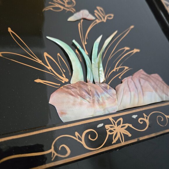 Vintage Asian Wall Art Panel Set – Lacquer & Mother of Pearl Geisha Decor - Picture 10 of 16